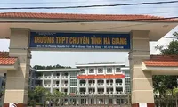 Hai trong 3 thí sinh điểm cao nhất nước có gia đình bình thường