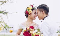 Chuyện tình của hai &apos;lính chì dũng cảm&apos;