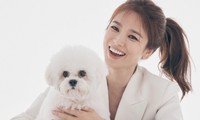 Song Hye Kyo trẻ trung rạng ngời như nữ sinh đôi mươi
