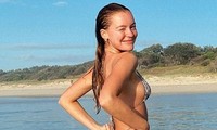 Dáng thon nuột nà đầy sức sống của &apos;chân dài&apos; Georgia Gibbs
