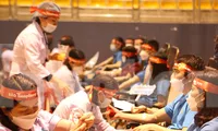 Cán bộ, thanh niên nô nức hiến máu ngày hội Chủ nhật Đỏ ở Hà Tĩnh