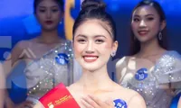 Nữ sinh năm 3 đăng quang Hoa khôi Đại học Quốc tế Sài Gòn