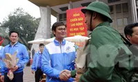 Công chức Trung ương Đoàn lên đường nhập ngũ 