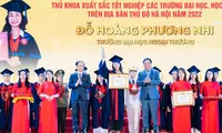 Góp ý dự thảo Luật Thủ đô: Cần có chính sách riêng để đãi ngộ, trọng dụng nhân tài