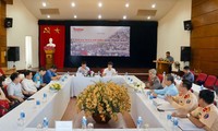 Tòa đàm về “Cấm xe máy tại Hà Nội: Giải pháp nào?” được diễn ra trên báo Tiền phong sáng 4/4. Ảnh: Hoàng Mạnh Thắng