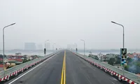 Từ sáng 7/1, phương tiện ô tô, xe buýt được lưu thông trở lại sau sửa chữa cầu Thăng Long.