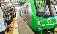 Tàu Cát Linh - Hà Đông đang chở khách phải dừng vì lỗi kỹ thuật