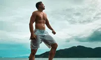 &apos;Đại gia khét tiếng&apos; V-biz lộ tatoo tên người yêu cũ &apos;vùng nhạy cảm&apos; khiến dân tình đỏ mặt