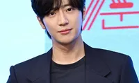 Mùa thông báo cưới của &apos;sao&apos; Hàn đã đến: &apos;Lee Sang Yeob sắp kết hôn với một người không nổi tiếng&apos;