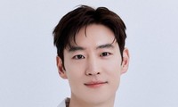 Người hâm mộ ngỡ ngàng khi nghe tin &apos;sét đánh&apos; từ &apos;nam thần taxi driver&apos;
