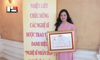 NSƯT Thu Hà: &apos;Tôi không yêu cầu chồng tặng quà ngày 8/3&apos;