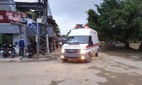 Xe cứu thương đưa những thi thể cuối cùng về bệnh viện quân y 268.