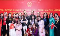 Thủ tướng yêu cầu giải quyết công việc cho kiều bào như việc gia đình mình