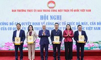 Công bố các quyết định bổ nhiệm cán bộ sau tinh gọn bộ máy ở Ủy ban T.Ư MTTQ Việt Nam