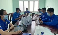Áo xanh nơi tuyến đầu chống dịch Covid-19