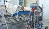Bệnh nhân mắc COVID-19 là phi công người Anh: Phổi trái đông đặc 1/2 dưới