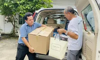 Giới trẻ Sài Gòn ngày đêm tiếp nhận vật phẩm tiếp ứng bà con miền Trung