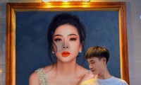 Chàng trai đam mê vẽ tranh truyền thần