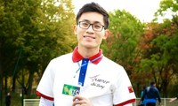 Sống trong tuổi trẻ rực lửa