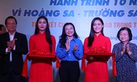 Hấp dẫn triển lãm ảnh hướng về biển đảo quê hương