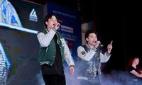 &apos;Lên trăng&apos; cùng sự kiện chào tân sinh viên trường Báo 