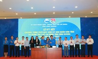 Chủ tịch UBND tỉnh Bình Dương đối thoại với thanh niên về việc làm, khởi nghiệp