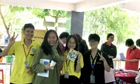 Tân sinh viên hứng khởi bước vào môi trường mới