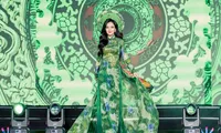 &apos;Hãy tỏa sáng từ trong chính khí chất của bản thân&apos;