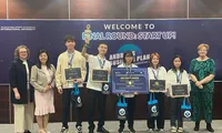 Dự án xuất khẩu ‘thang dắt xe thông minh’ ra thị trường quốc tế