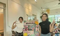 Hai nữ sinh TP. HCM mở lớp dạy móc len miễn phí để tặng mũ len cho trẻ vùng cao