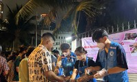 Ấm lòng những ‘suất ăn 0 đồng’ của những bạn trẻ Sài Gòn