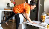 Đau đáu khi thưởng Tết cho giúp việc cao hơn bác sĩ