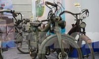 Xe đạp cổ giá cả trăm triệu đồng tại triển lãm ở Hà Nội