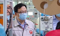 Hãng xe điện lớn nhất Trung Quốc chuyển sang sản xuất khẩu trang