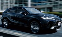 Toyota Harrier giá &apos;khủng&apos; bán ra tại Đông Nam Á