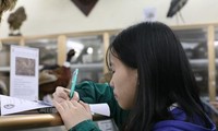 Học sinh trưởng THCS&THPT Nguyễn Tất Thành trong một giờ học trải nghiệm. Ảnh NTT