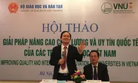Bộ trưởng Phùng Xuân Nhạ phát biểu tại hội thảo