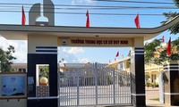 Ban giám hiệu nhà trường lấy ý kiến học sinh về sự việc 231 cái tát là phản giáo dục?