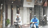 Chiều tối nay, miền Bắc chuyển mưa dông