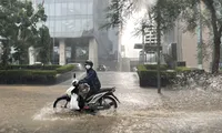 Cảnh báo đợt mưa như trút từ chiều 9/6 ở miền Bắc