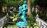 Bên trong Chùa Nghệ sỹ vừa bị đổi tên