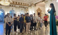 Những lưu ý mới về tour tham quan toà nhà UBND TPHCM