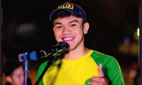 Chàng trai &apos;Nông nghiệp&apos; với niềm đam mê âm nhạc cháy bỏng