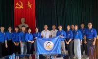 Nhóm sinh viên Đại học Bách Khoa Hà Nội dành trọn mùa Hè để tham gia chiến dịch tình nguyện xanh