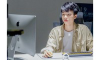 Nam sinh thiết kế lại bộ sách giáo khoa &apos;gây bão mạng&apos; giành học bổng RMIT