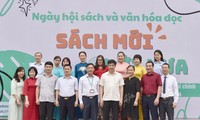 &apos;Sách mới lời xưa&apos; - Hội sách Học viện Tài chính thu hút hơn 5000 sinh viên tham dự 
