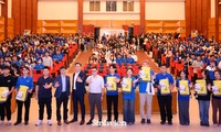 Sinh viên cần gì để &apos;chiến thắng&apos; trong thị trường lao động khắc nghiệt
