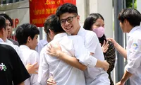 Giáo viên nói gì về đề Văn 2025, sẽ có &apos;mưa&apos; điểm 9 hay điểm 8 cũng khó?