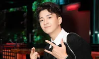 Cộng đồng mạng thì ngỡ ngàng trong khi Ngô Kiến Huy thì &apos;hết hồn&apos; với &apos;tin ngỡ như vui&apos; này