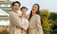 Vợ chồng Đông Nhi và Ông Cao Thắng kỷ niệm 14 bên nhau nhưng Vnet lại chú ý &apos;nhân vật quyền lực&apos; này